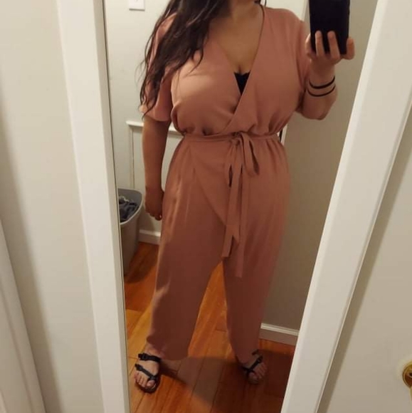 Asos pink jumpsuit with belt - Picture 3 of 13